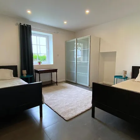 Border Apartment *